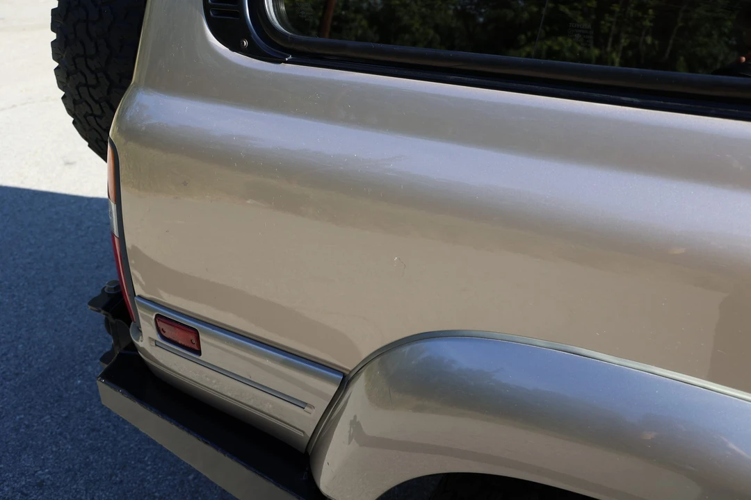 1997 Lexus LX 1st Gen - Image 15 of 31