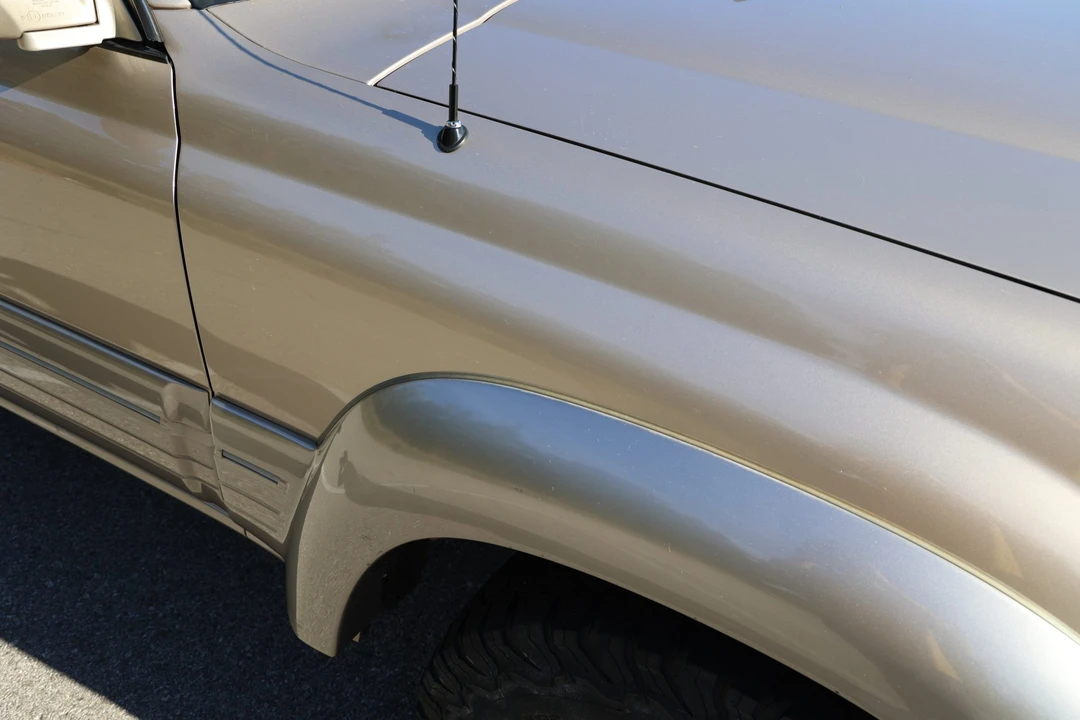 1997 Lexus LX 1st Gen - Image 18 of 31