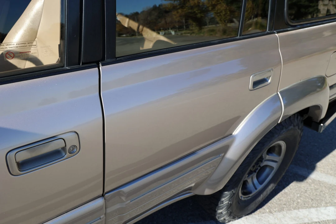 1997 Lexus LX 1st Gen - Image 25 of 31