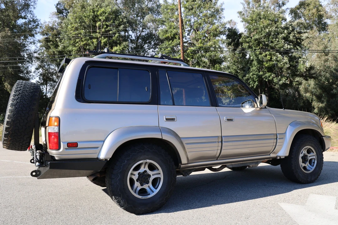 1997 Lexus LX 1st Gen - Image 5 of 31
