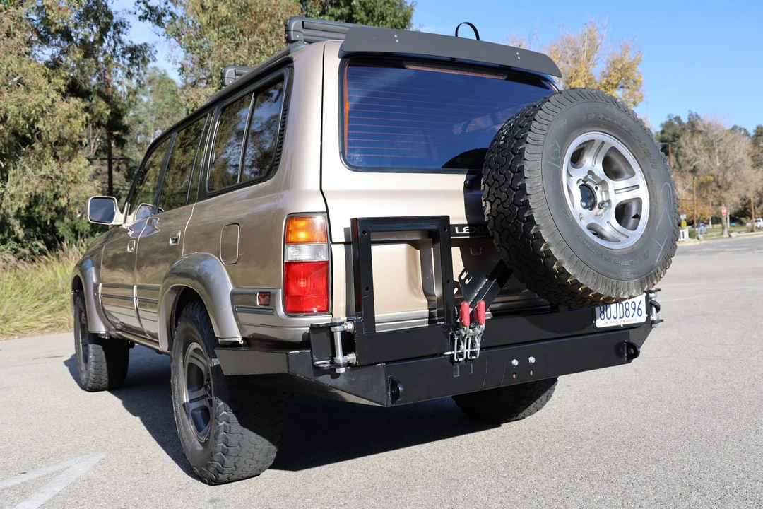 1997 Lexus LX 1st Gen - Image 9 of 31