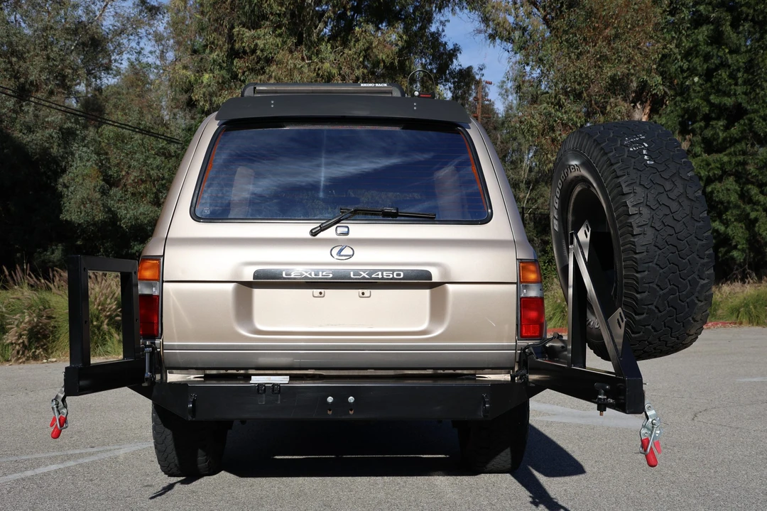 1997 Lexus LX 1st Gen - Image 8 of 31