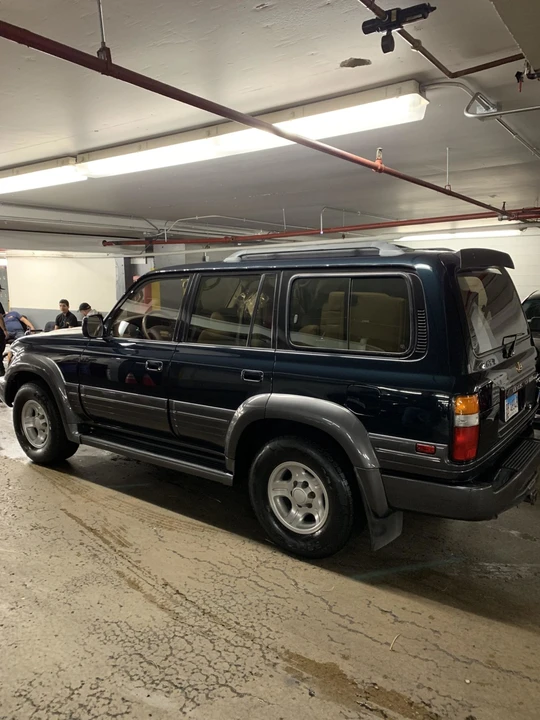 1997 Lexus LX 1st Gen - Image 5 of 31