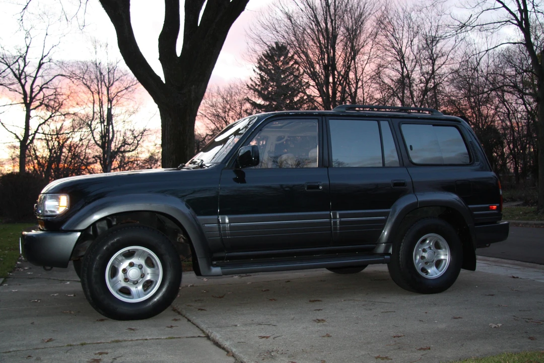 1997 Lexus LX 1st Gen - Image 10 of 31