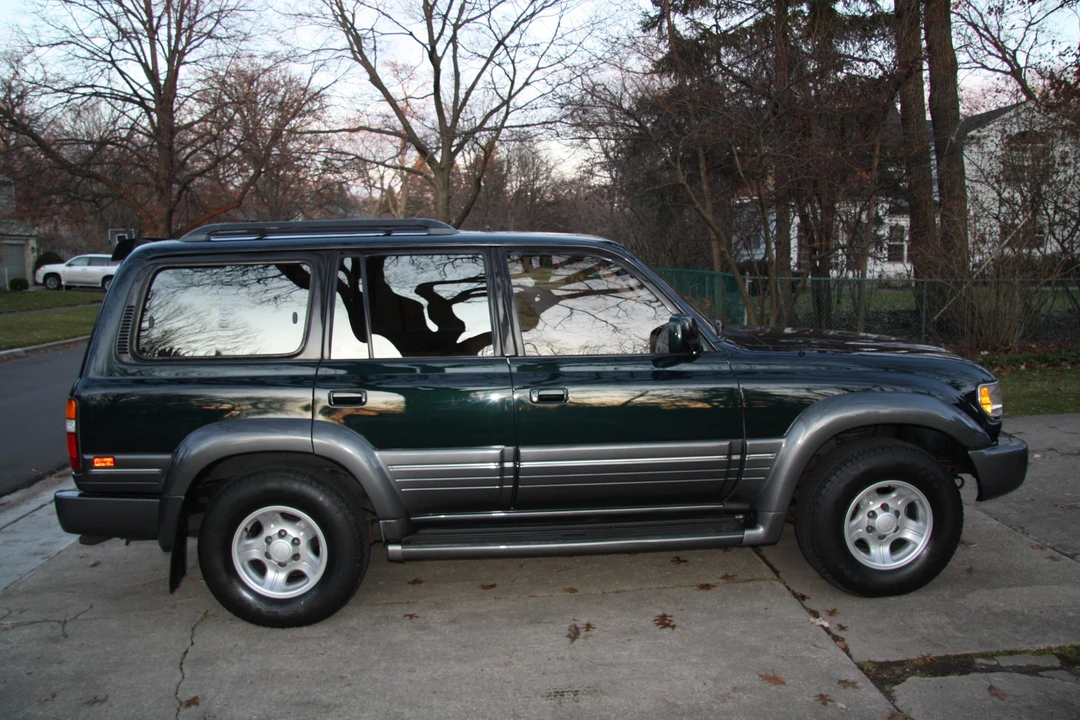 1997 Lexus LX 1st Gen - Image 12 of 31