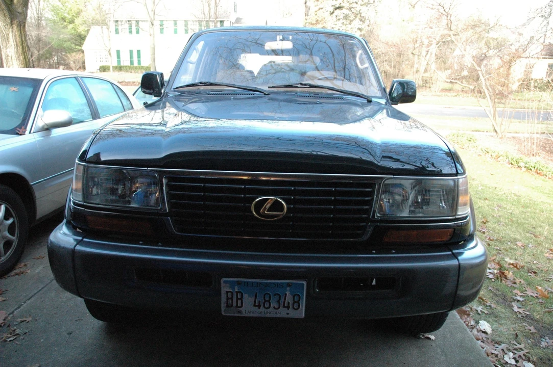 1997 Lexus LX 1st Gen - Image 20 of 31