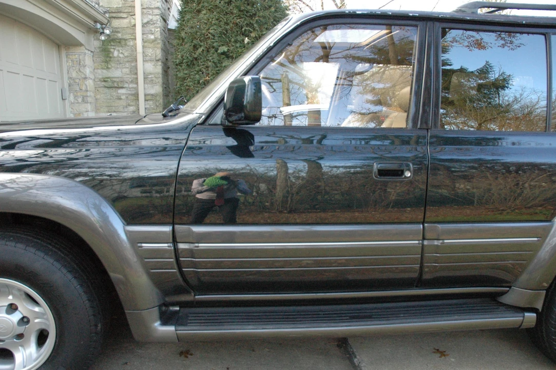 1997 Lexus LX 1st Gen - Image 23 of 31