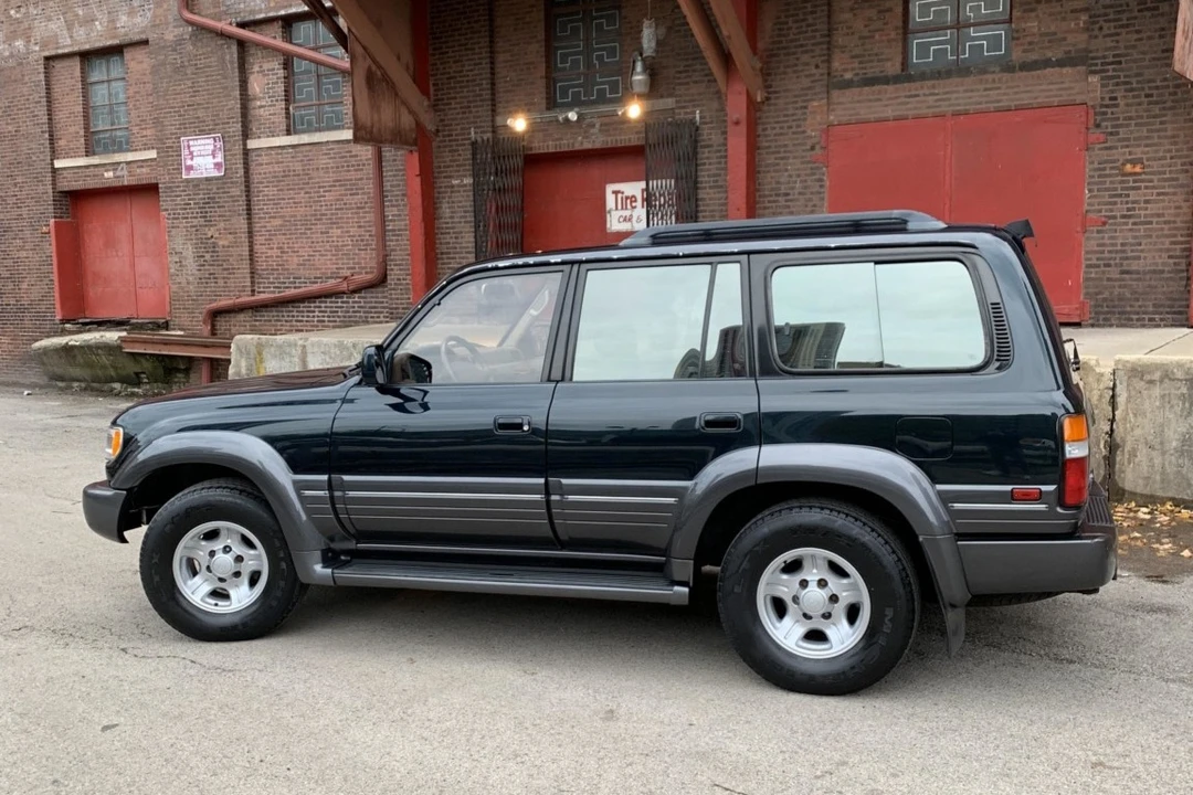1997 Lexus LX 1st Gen - Image 2 of 31