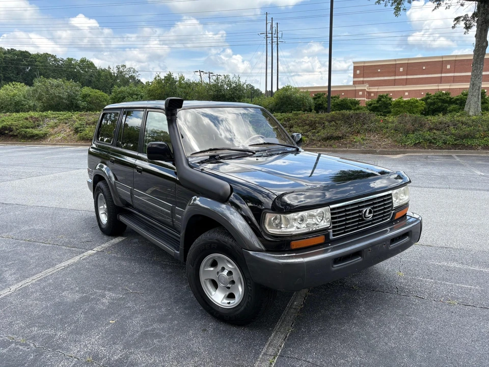 1997 Lexus LX 1st Gen - Image 3 of 31