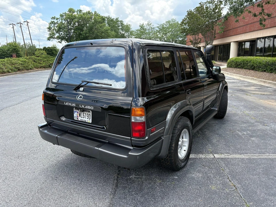 1997 Lexus LX 1st Gen - Image 5 of 31