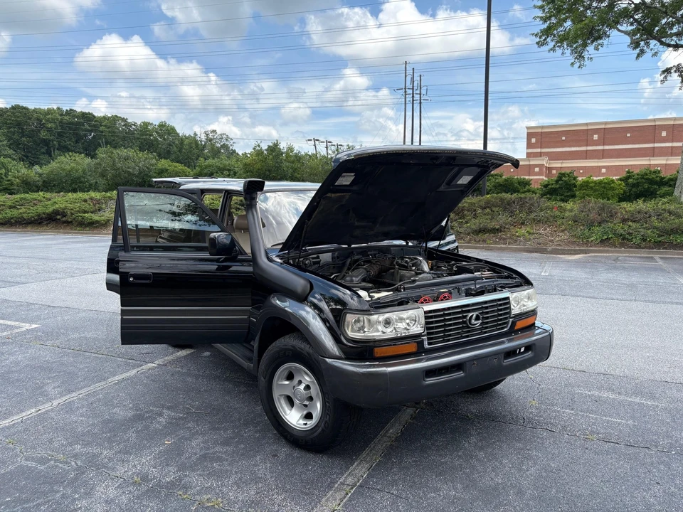 1997 Lexus LX 1st Gen - Image 11 of 31