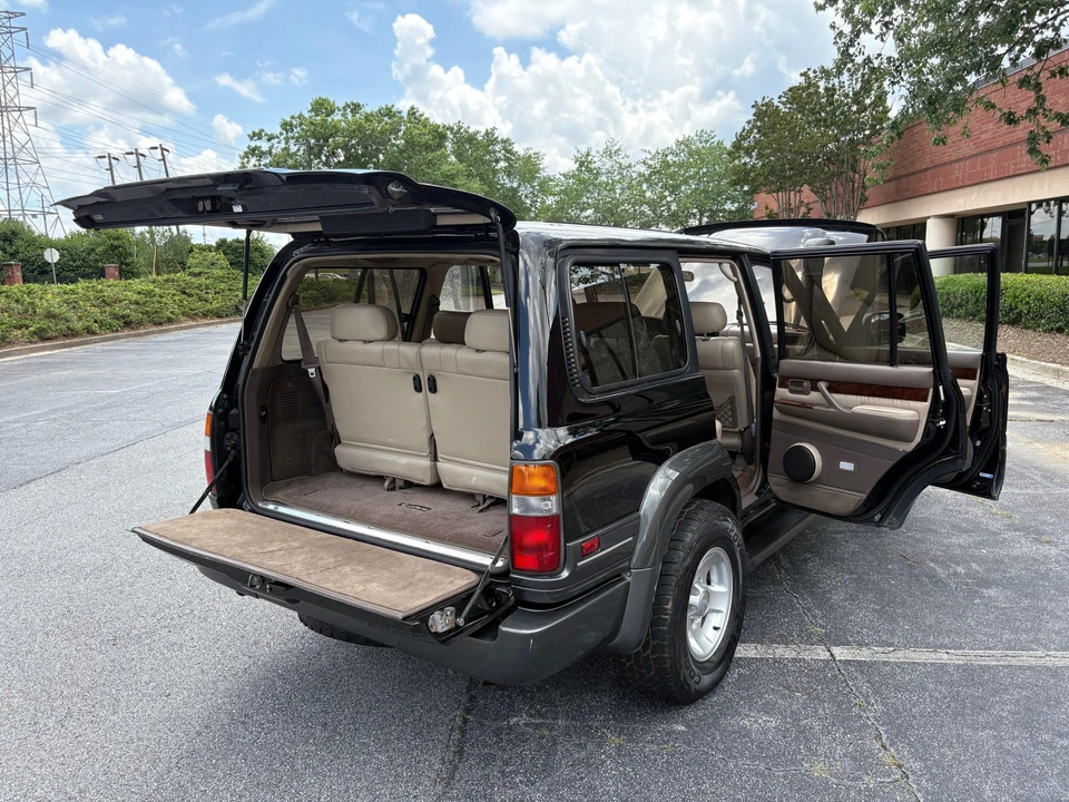 1997 Lexus LX 1st Gen - Image 14 of 31