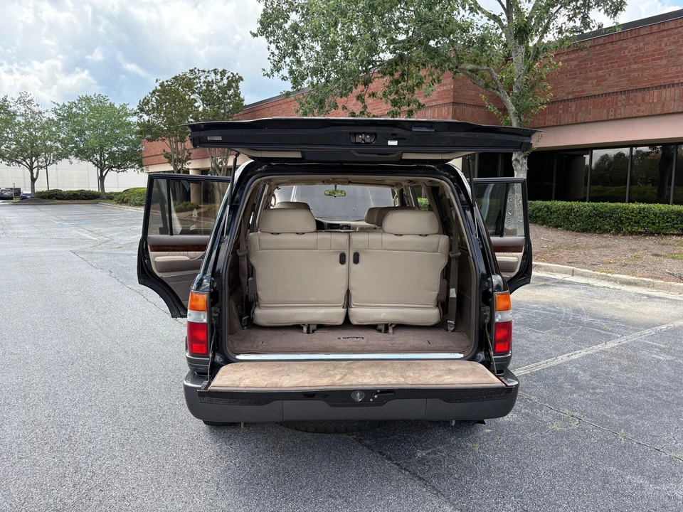 1997 Lexus LX 1st Gen - Image 15 of 31