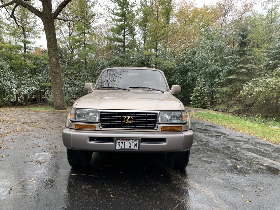 1997 Lexus LX 1st Gen - Image 5 of 31