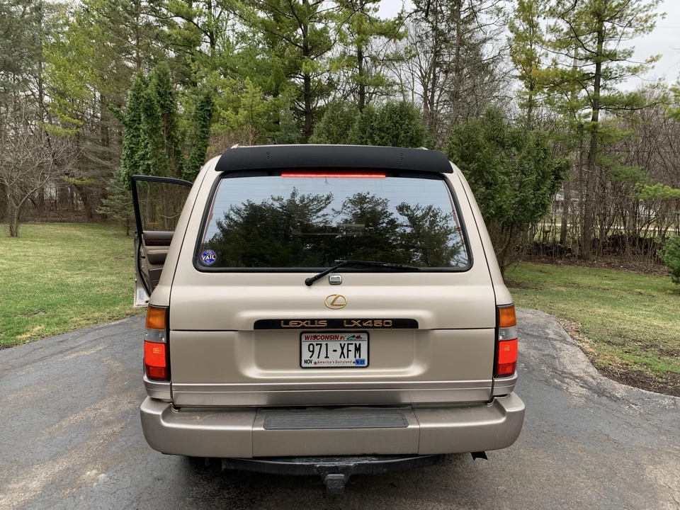 1997 Lexus LX 1st Gen - Image 12 of 31