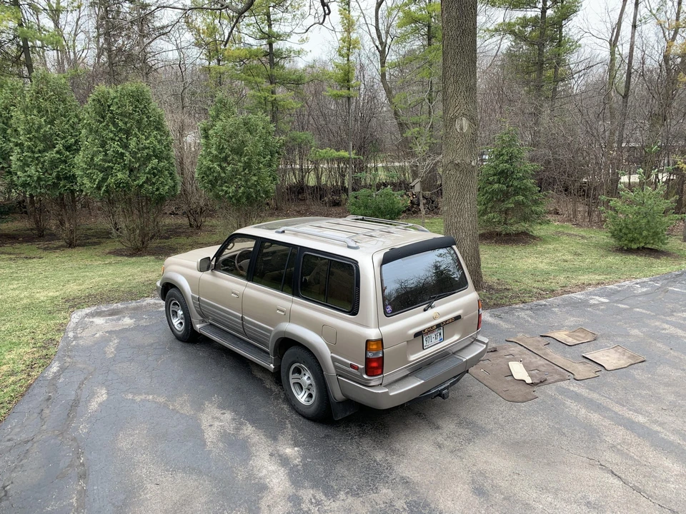 1997 Lexus LX 1st Gen - Image 14 of 31