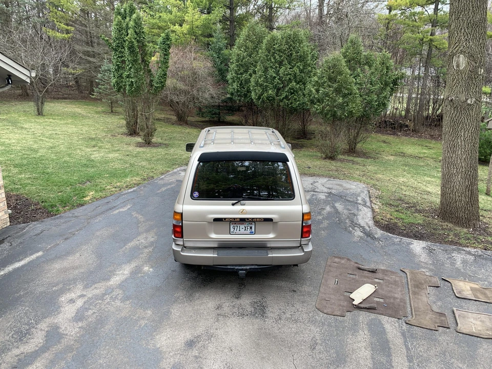 1997 Lexus LX 1st Gen - Image 13 of 31