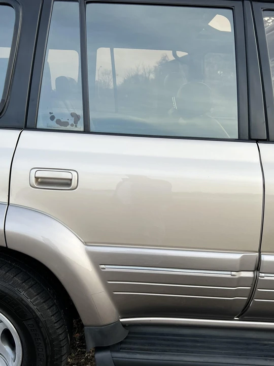 1997 Lexus LX 1st Gen - Image 30 of 31