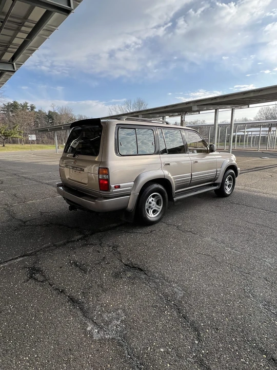 1997 Lexus LX 1st Gen - Image 20 of 31