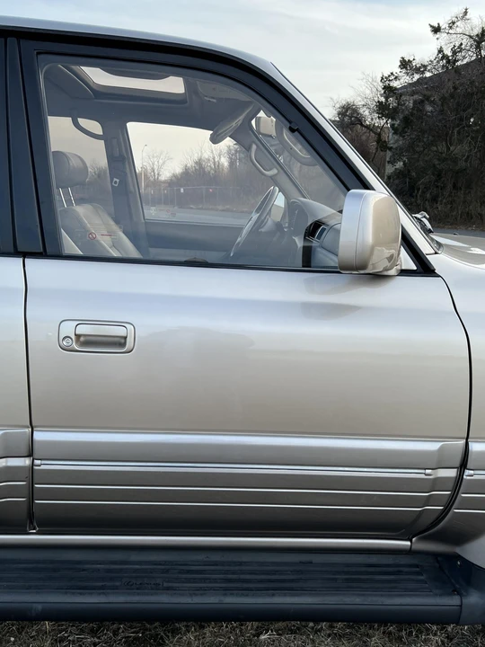 1997 Lexus LX 1st Gen - Image 29 of 31