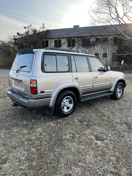 1997 Lexus LX 1st Gen - Image 11 of 31