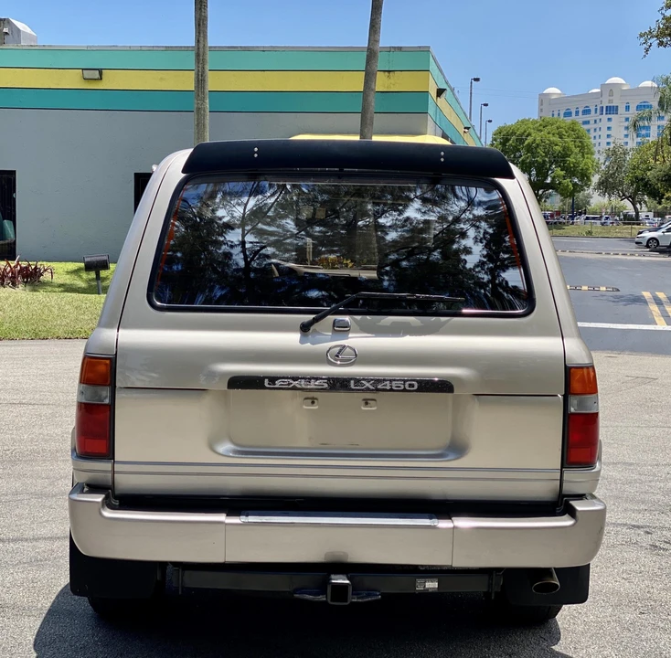 1997 Lexus LX 1st Gen - Image 22 of 31