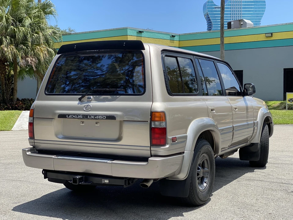 1997 Lexus LX 1st Gen - Image 21 of 31