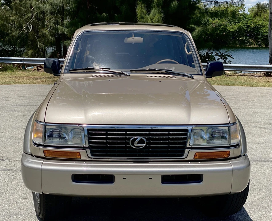 1997 Lexus LX 1st Gen - Image 8 of 31