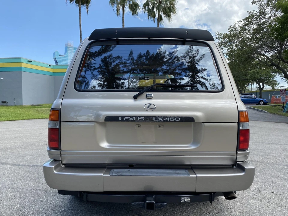 1997 Lexus LX 1st Gen - Image 24 of 31