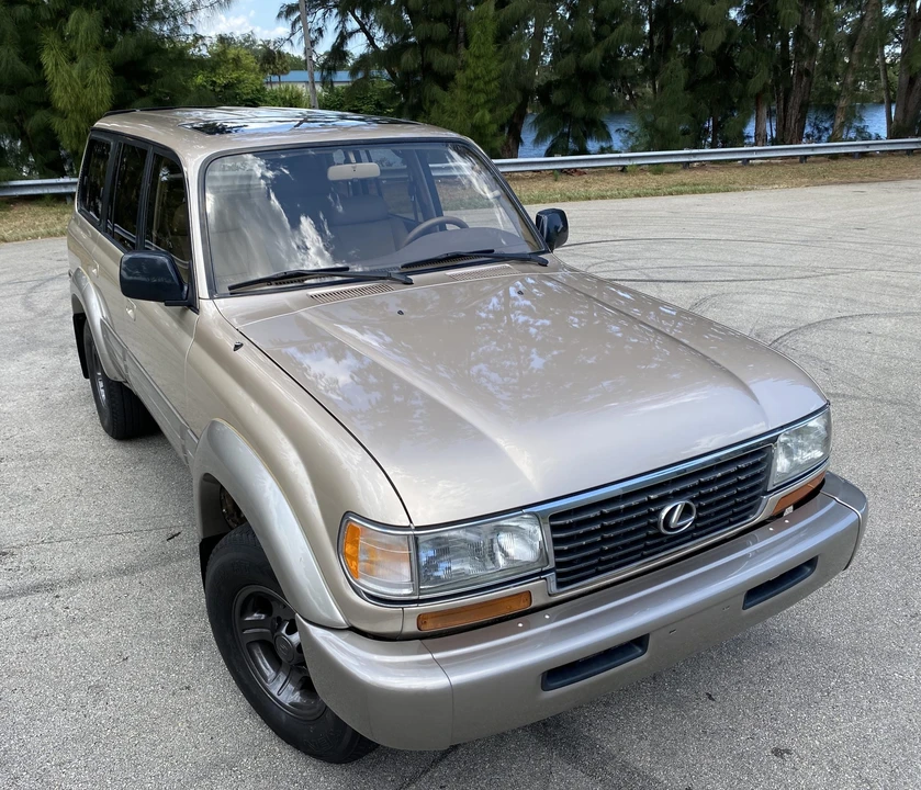 1997 Lexus LX 1st Gen - Image 10 of 31