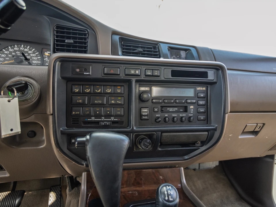 1997 Lexus LX 1st Gen - Image 15 of 21