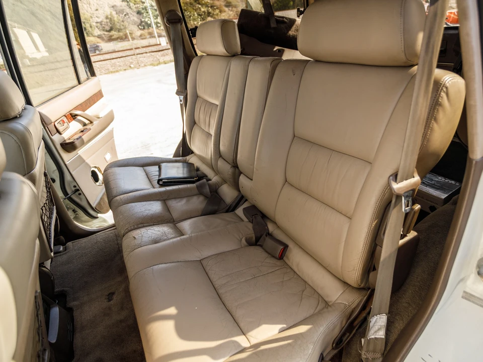 1997 Lexus LX 1st Gen - Image 19 of 21