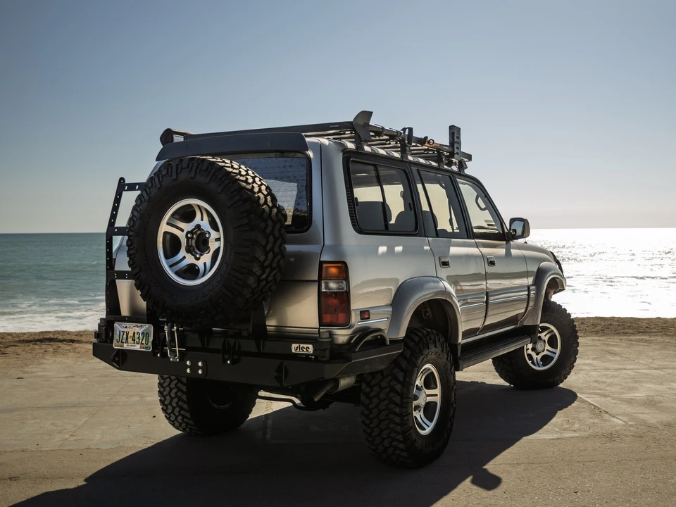 1997 Lexus LX 1st Gen - Image 4 of 8