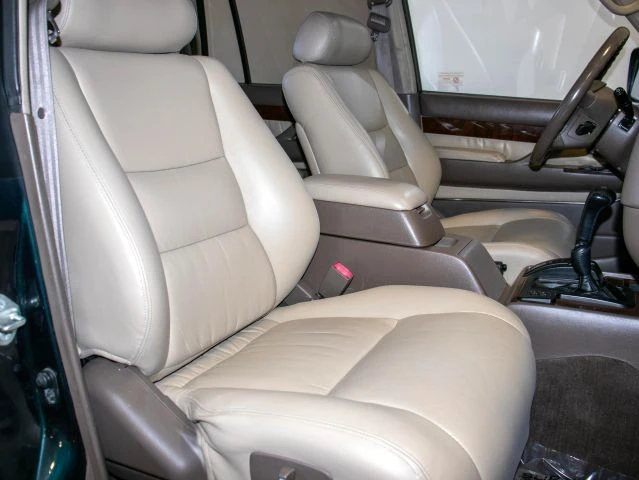 1997 Lexus LX 1st Gen - Image 17 of 21