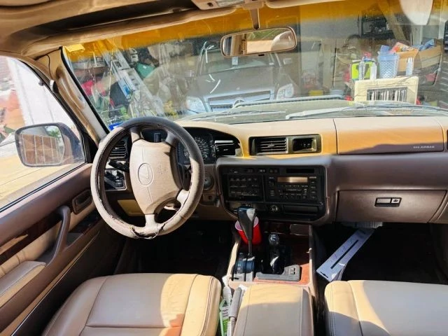 1997 Lexus LX 1st Gen - Image 18 of 19