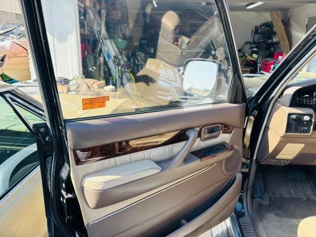 1997 Lexus LX 1st Gen - Image 7 of 19