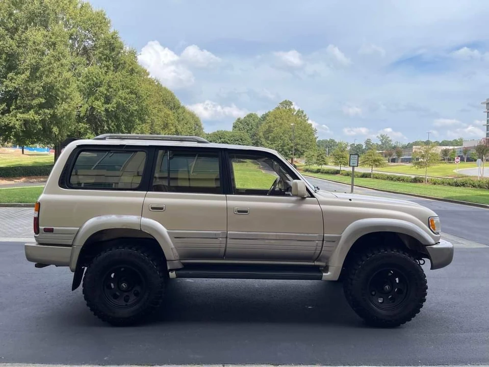 1997 Lexus LX 1st Gen - Image 3 of 15