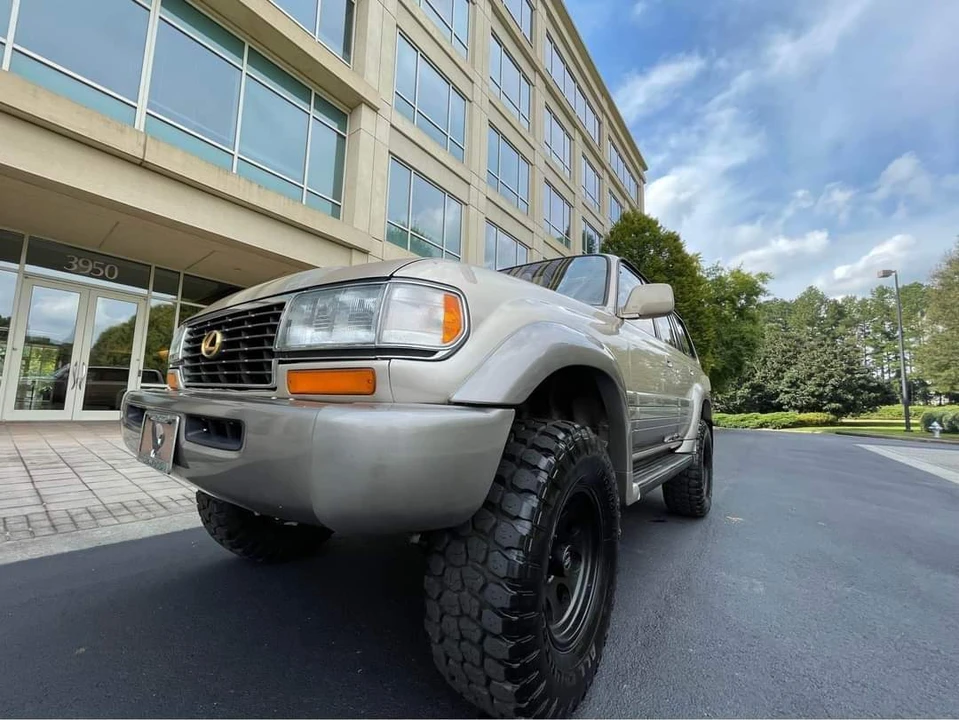 1997 Lexus LX 1st Gen - Image 13 of 15