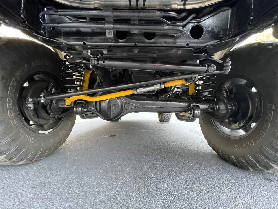 1997 Lexus LX 1st Gen - Image 11 of 15