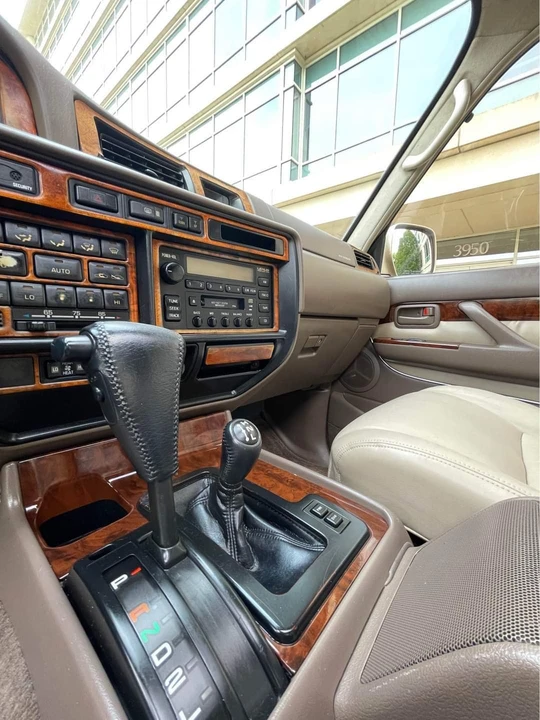 1997 Lexus LX 1st Gen - Image 6 of 15