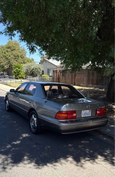 1997 Lexus LS 2nd Gen - Image 3 of 12