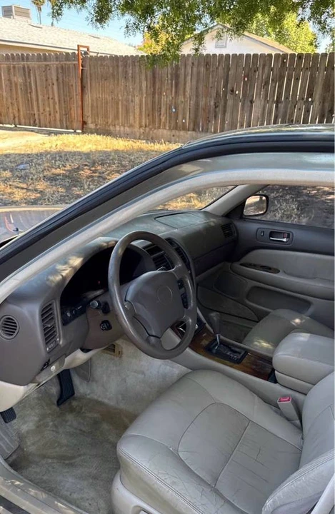 1997 Lexus LS 2nd Gen - Image 6 of 12