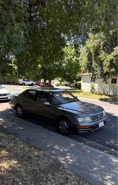 1997 Lexus LS400
