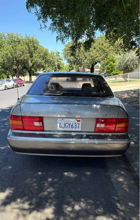 1997 Lexus LS 2nd Gen - Image 4 of 12