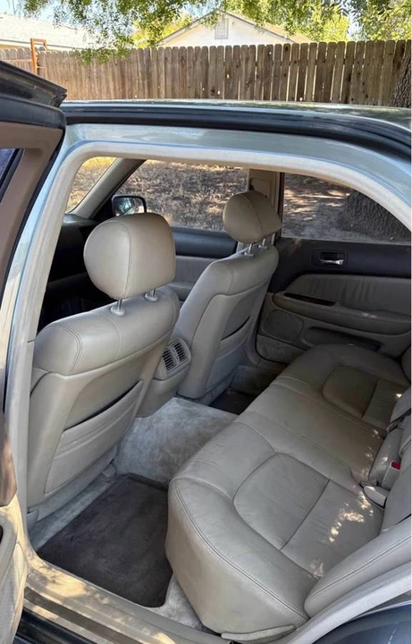 1997 Lexus LS 2nd Gen - Image 5 of 12