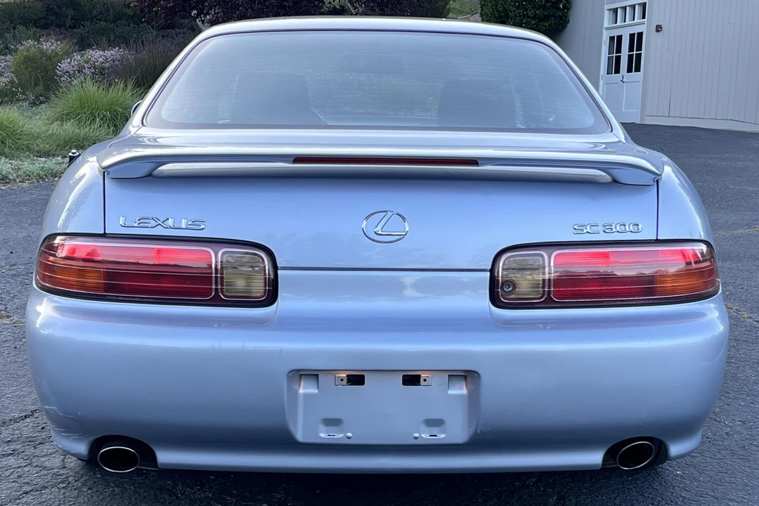 1997 Lexus SC400 - Image 5 of 17