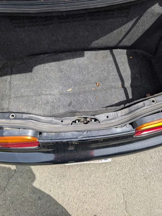 1997 Lexus SC400 - Image 11 of 13