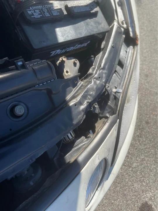 1997 Lexus SC400 - Image 16 of 19