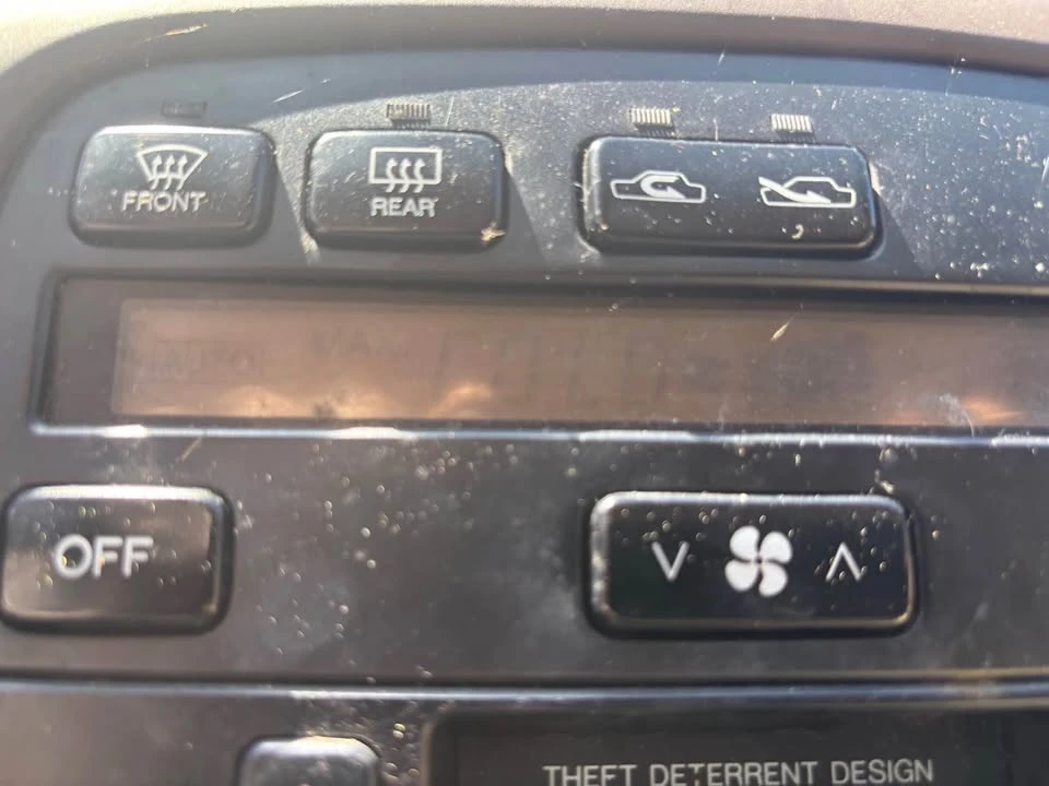 1997 Lexus SC400 - Image 11 of 11
