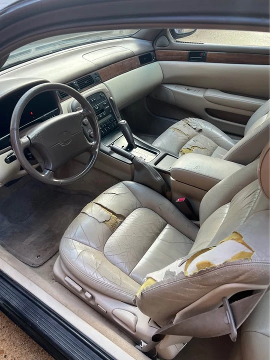 1997 Lexus SC - Image 9 of 15